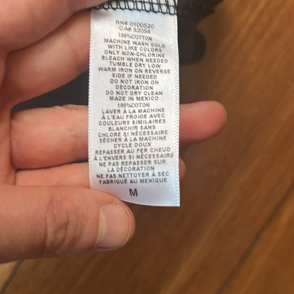NWOT Urban Outfitters Graphic Tee - Picture 3 of 3